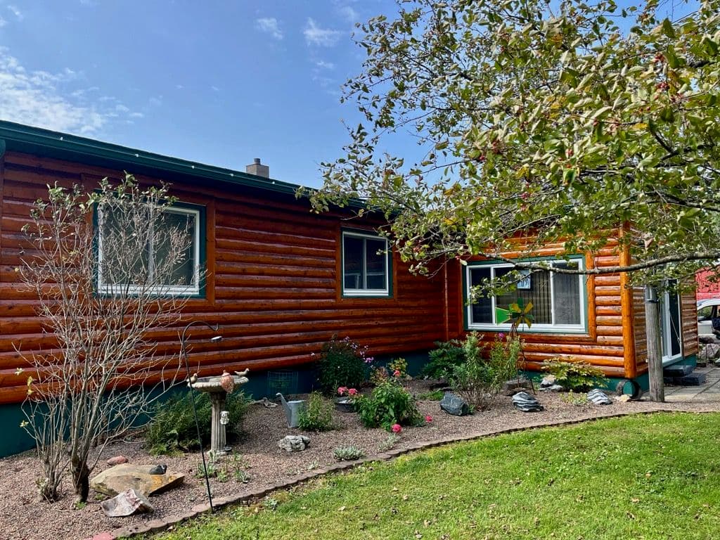 Gallery photos for Stunning Log Cabin Transformation in Eau Claire: Image #1