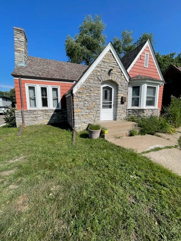 Exterior Home Painting in St. Louis Park, MN image