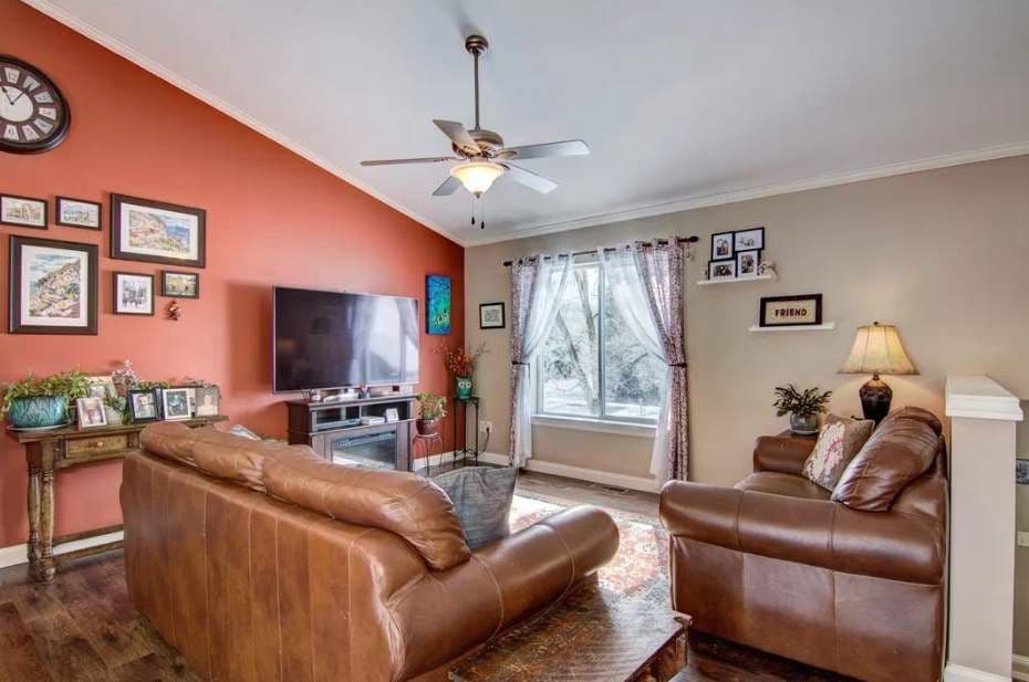 Gallery photos for Sleek Room Makeover in Altoona WI: Image #2